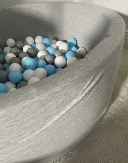 Ball Pit with balls