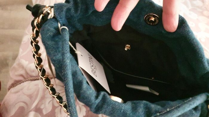 Crossbody bag