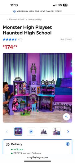 Monster high house with 5 dolls and all accessories