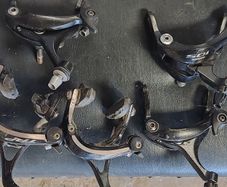 Road bike brake calipers