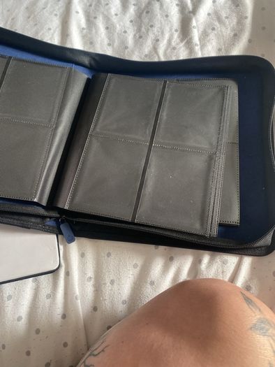 160 pocket card guardian binder(like new)