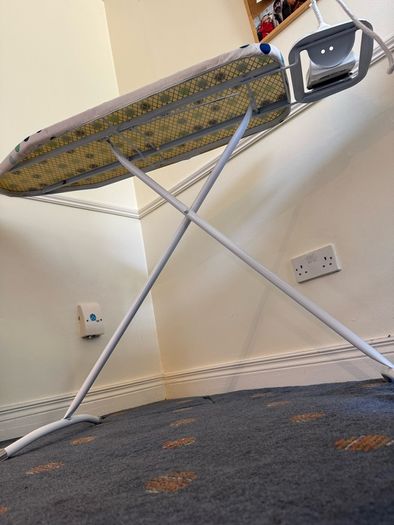 Ironing board + Iron