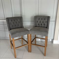Island / Bar Stools