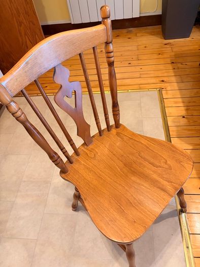 Small Dining /Office Table and 4 chairs