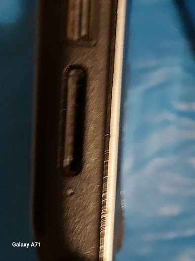 Compaq Presario CQ60-218EA 15.6 Laptop, AMD Semprom SI-42 2.1GHz, Windows Vista, 2GB Ram, 500GB HDD in Excellent condition, a True Blast from the Past