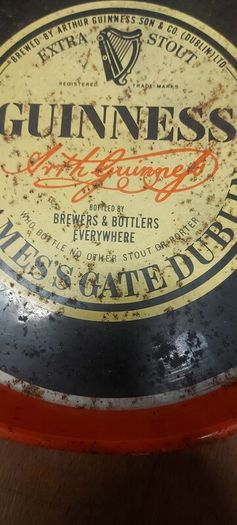 vintage Guinness metal drinks tray ,hard to come by, collectors item,,buyer collects or pays postage thank you, great advertising patina,,used condition, see pictures for condition, sold as seen