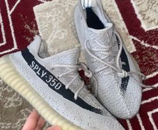 Yeezy 350 v2