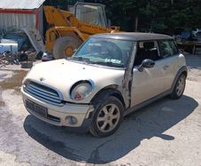 Breaking mini cooper 2006 petrol