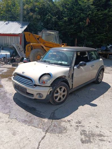 Breaking mini cooper 2006 petrol