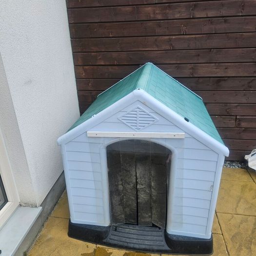 Dog kennel