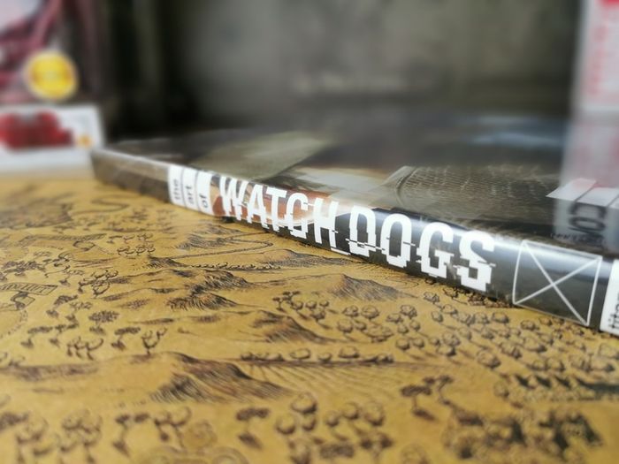 The Art of Watch Dogs ! Hardcover ! Brand New ! Still Sealed ! 2014 ! by Titan Books !