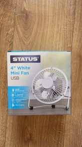 USB Mini Desk Fan.