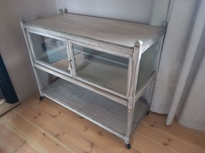 shabby chic cabinet