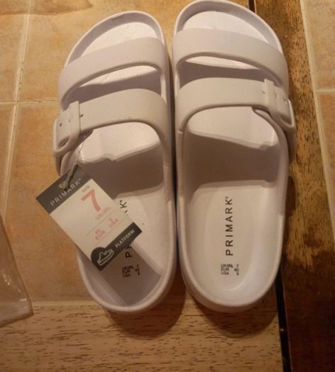 ladies platform sandals bnwt