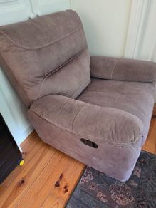 1 recliner (manual)