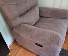 1 recliner (manual)
