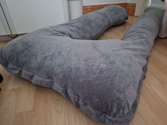Pregnancy pillow