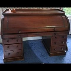 Rolltop desk
