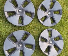 Tesla model 3 18 inch aero covers