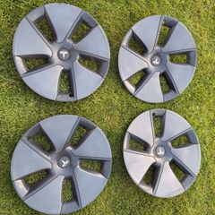 Tesla model 3 18 inch aero covers