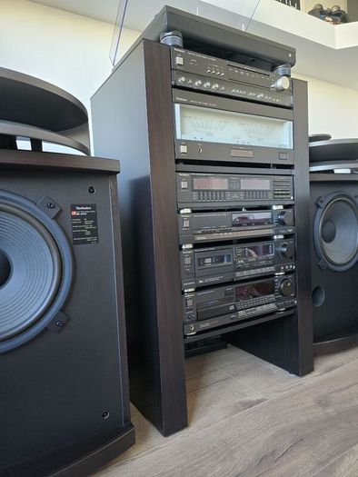 The Technics Sb-e100 Se-a5 Su-a6  Sl-1210 Mk2
