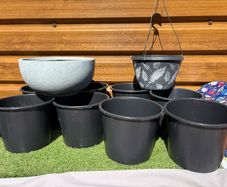 x10 Plastic pots / planters