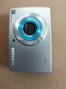Samsung L100 Digital Camera, 8.1 Megapixels, No Battery or Memory Card, in excellent cosmetic condition, being sold for parts or repair
