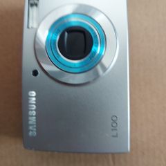 Samsung L100 Digital Camera, 8.1 Megapixels, No Battery or Memory Card, in excellent cosmetic condition, being sold for parts or repair