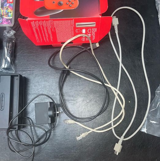 Nintendo Switch + Mario kart 8 deluxe