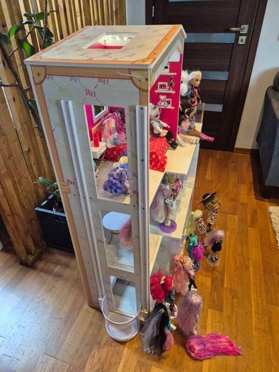 doll house
