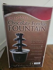 2 tier chocolate fondue set