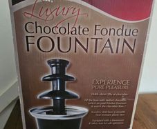 2 tier chocolate fondue set