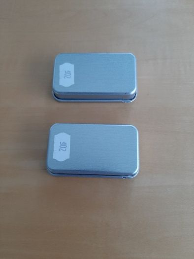 Little metal tin