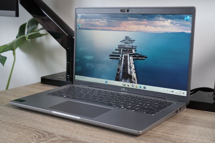 New Dell Latitude 5450 Business | Ultra 5 | 16GB RAM | 100% sRGB Touch | Pro Warranty