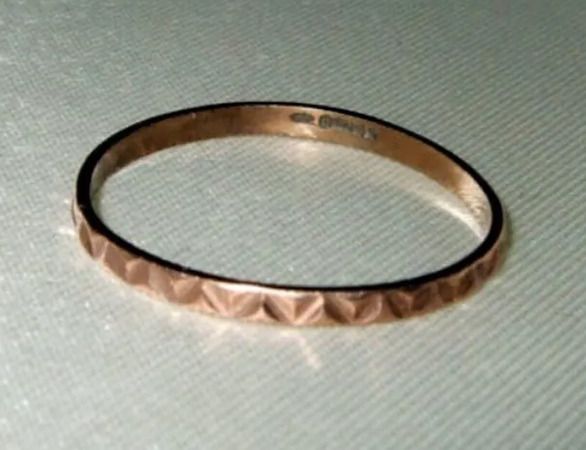 Vintage Hallmarked 9k Rose Gold Geometric Ring