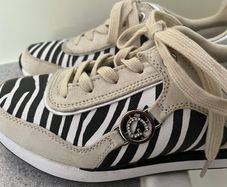 Guess Trainers