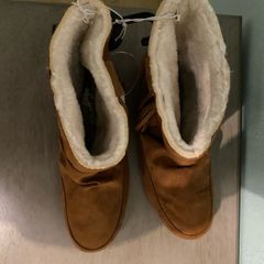 Brown fluffy winter boots size 5 Uk