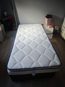 single bed with base