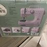 mini sewing machine Image 2