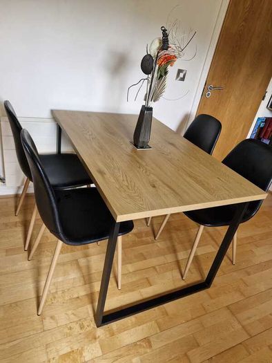 Modern Dining Table and Chair Set. Like New