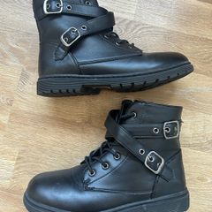 Girls Black Boots Size 1