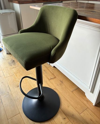 Green Bar Stool / Barstool