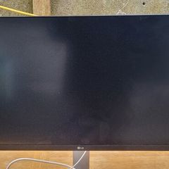 LG Monitor 27"