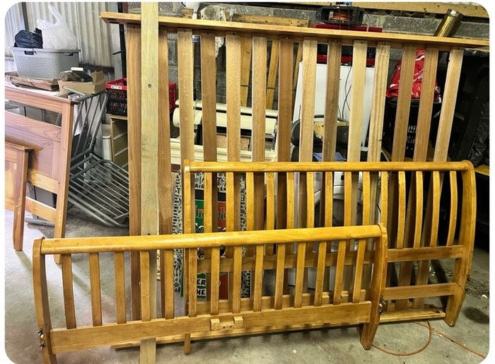 Kingsize bed - solid wood
