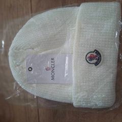 Moncler beanies white