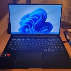 Asus Zenbook 15 Oled Ryzen 7, 16gb Ram, 2.8k 120hz Screen