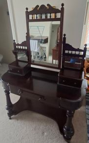 Victorian Mahogany Dressing Table