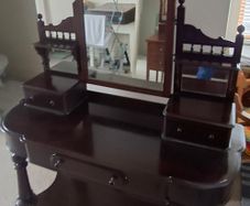 Victorian Mahogany Dressing Table