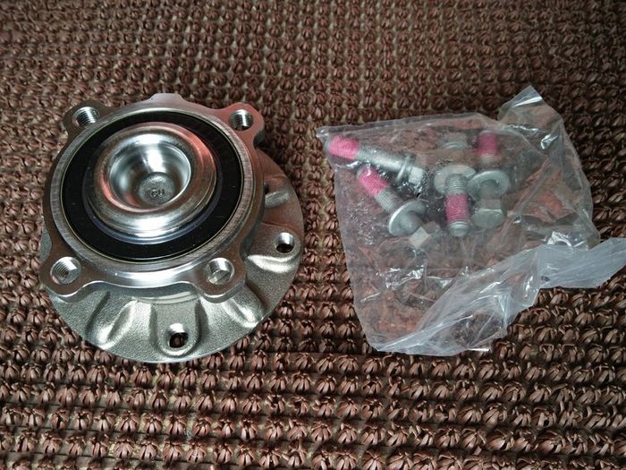 FRONT Wheel Bearing Hub Kit BMW E39