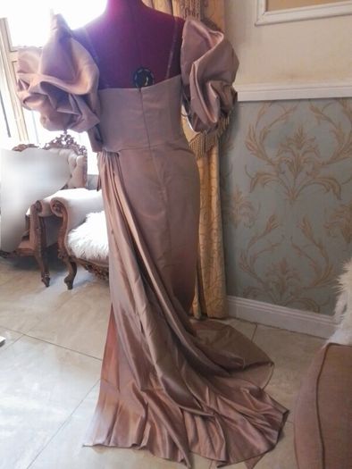 Full lenght gown